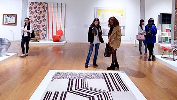 Whitworth art gallery exhibitions space